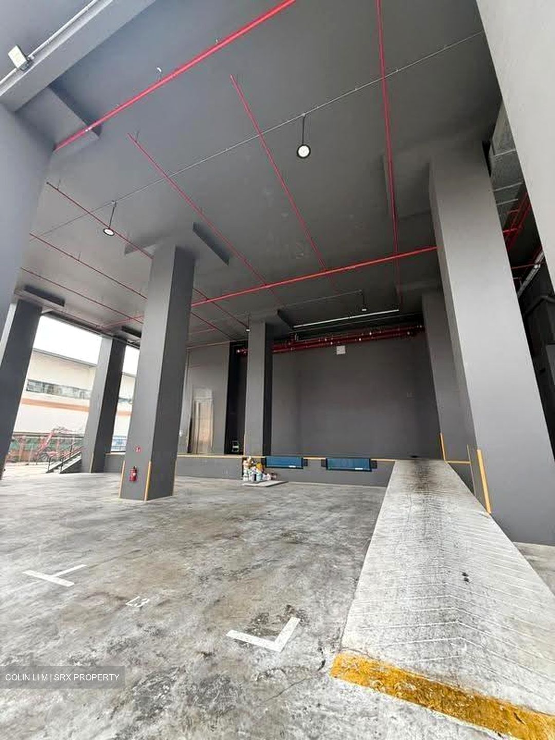 SUNHUAN BUILDING (D22), Factory #635443151